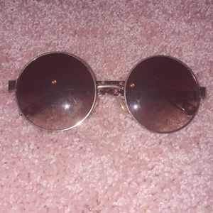 HOTTOPIC Retro-Style Round Floral Sunglasses